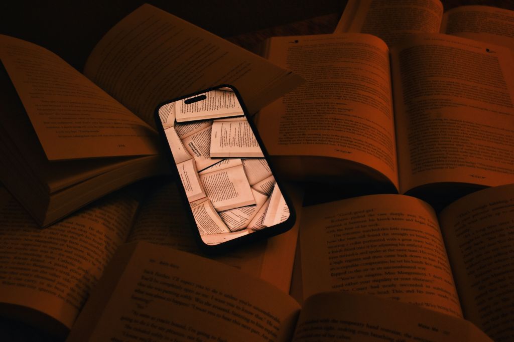 Paperback vs. Hardcover vs. eBook vs. Audiobook: How Do I&nbsp;Read?